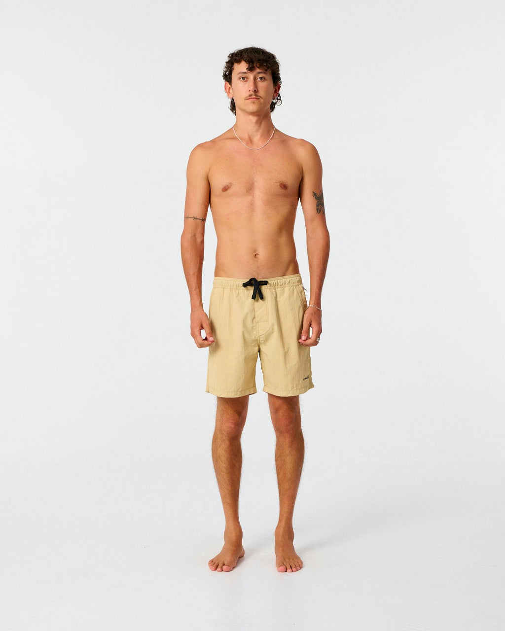 Nucleus 16" Trunk - Boulder