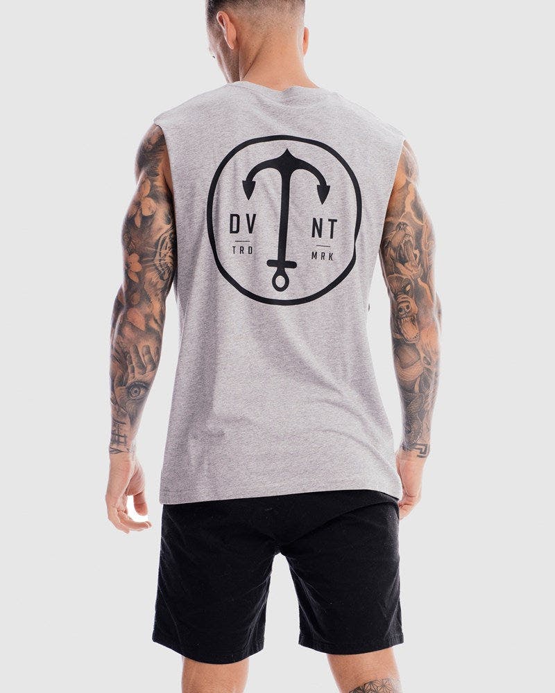 Dive Deep Tank