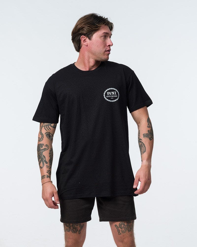 Saxon Chain Tee