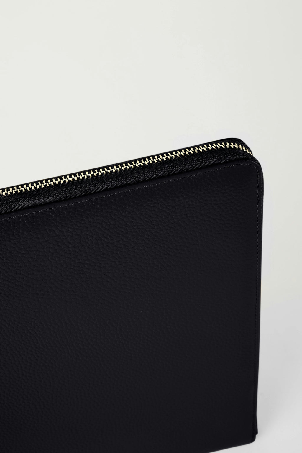 14" Padded Leather Laptop Case | Black Gold