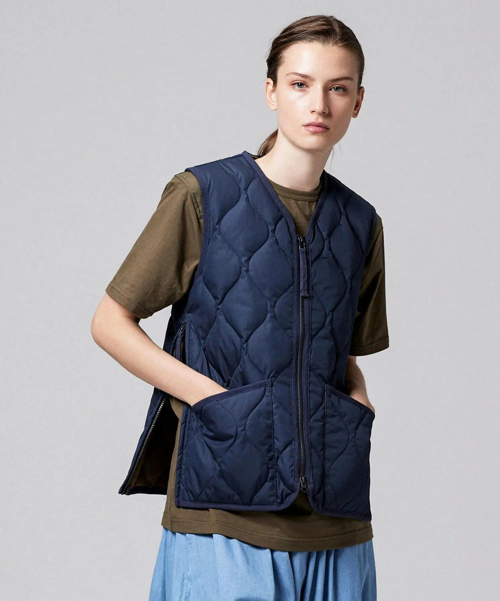 TAION Military Zip V-Neck Down Vest in Dark Navy