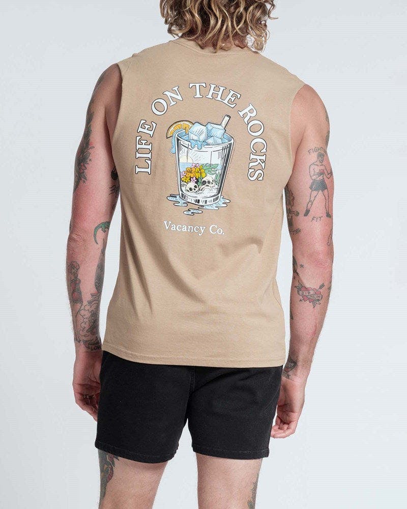 Life on the Rocks Tank