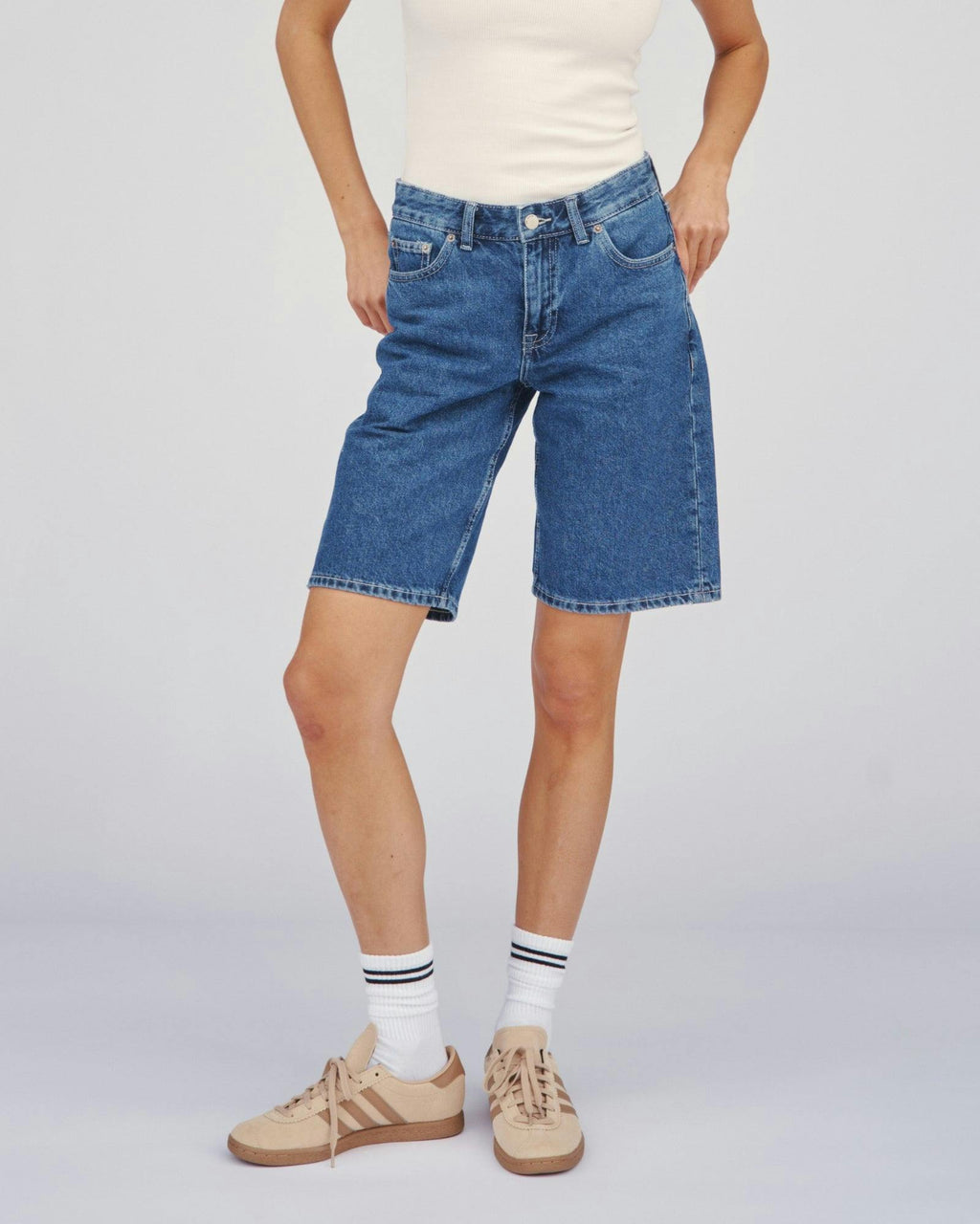 Lea Shorts - Pebble Mid Stone