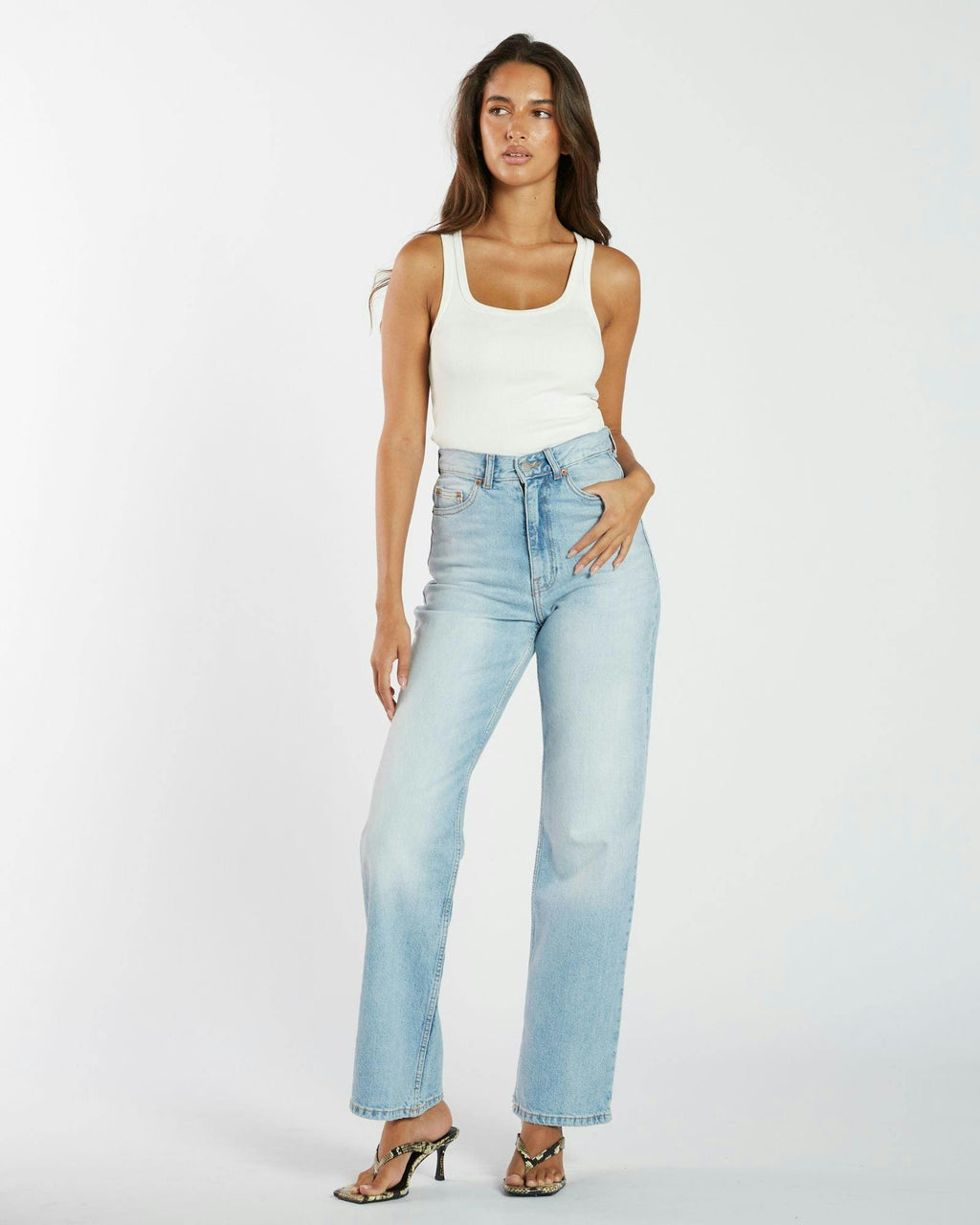 Echo High Straight Jeans PETITE - Bay Light Fade