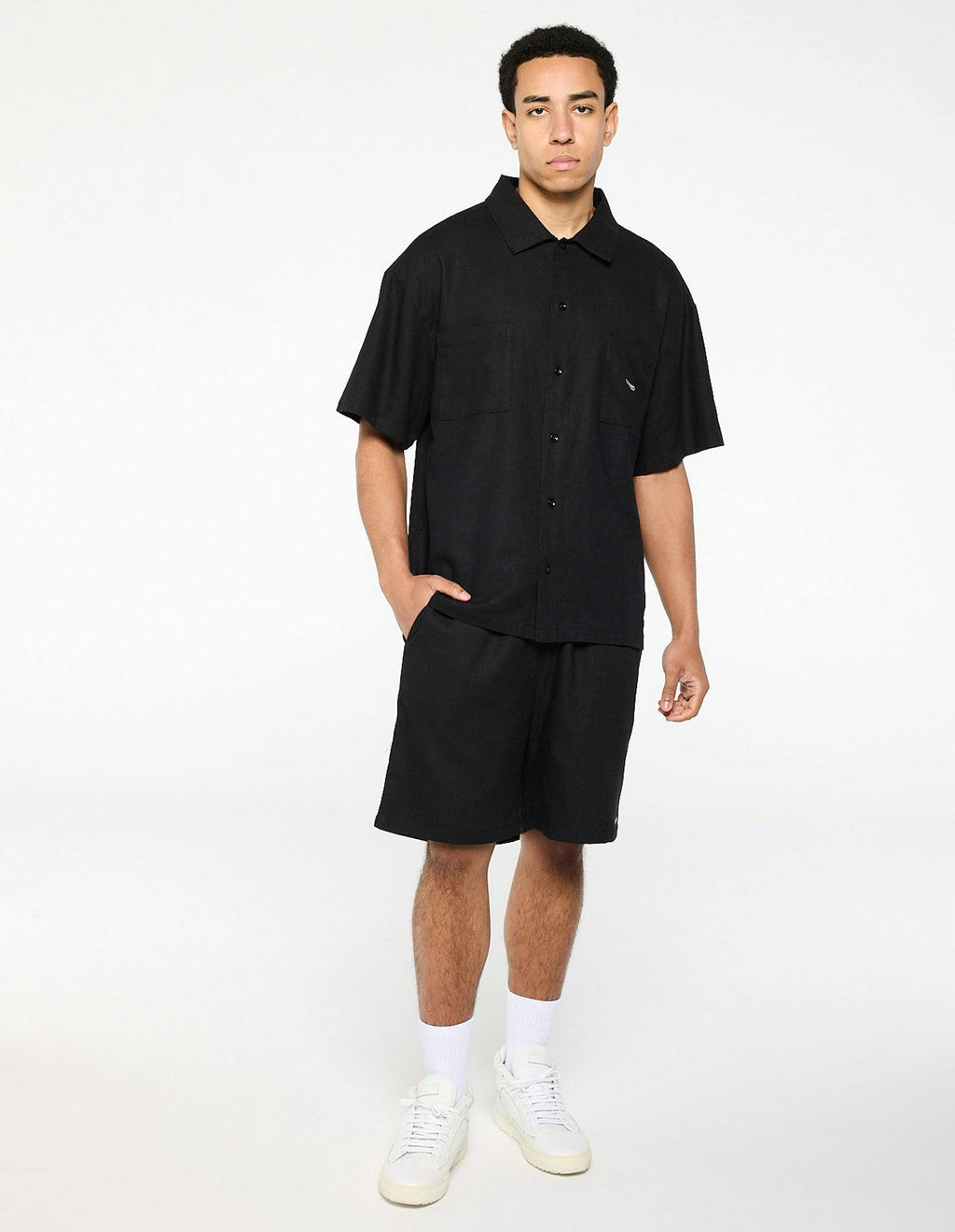 Rarefied Linen Shorts - Black