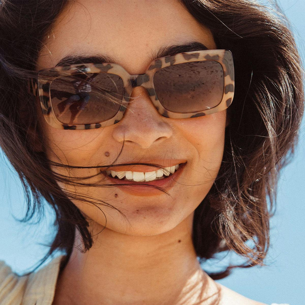 Laguna -  Gloss Creamy Tort Frame with Gradient Brown Lens