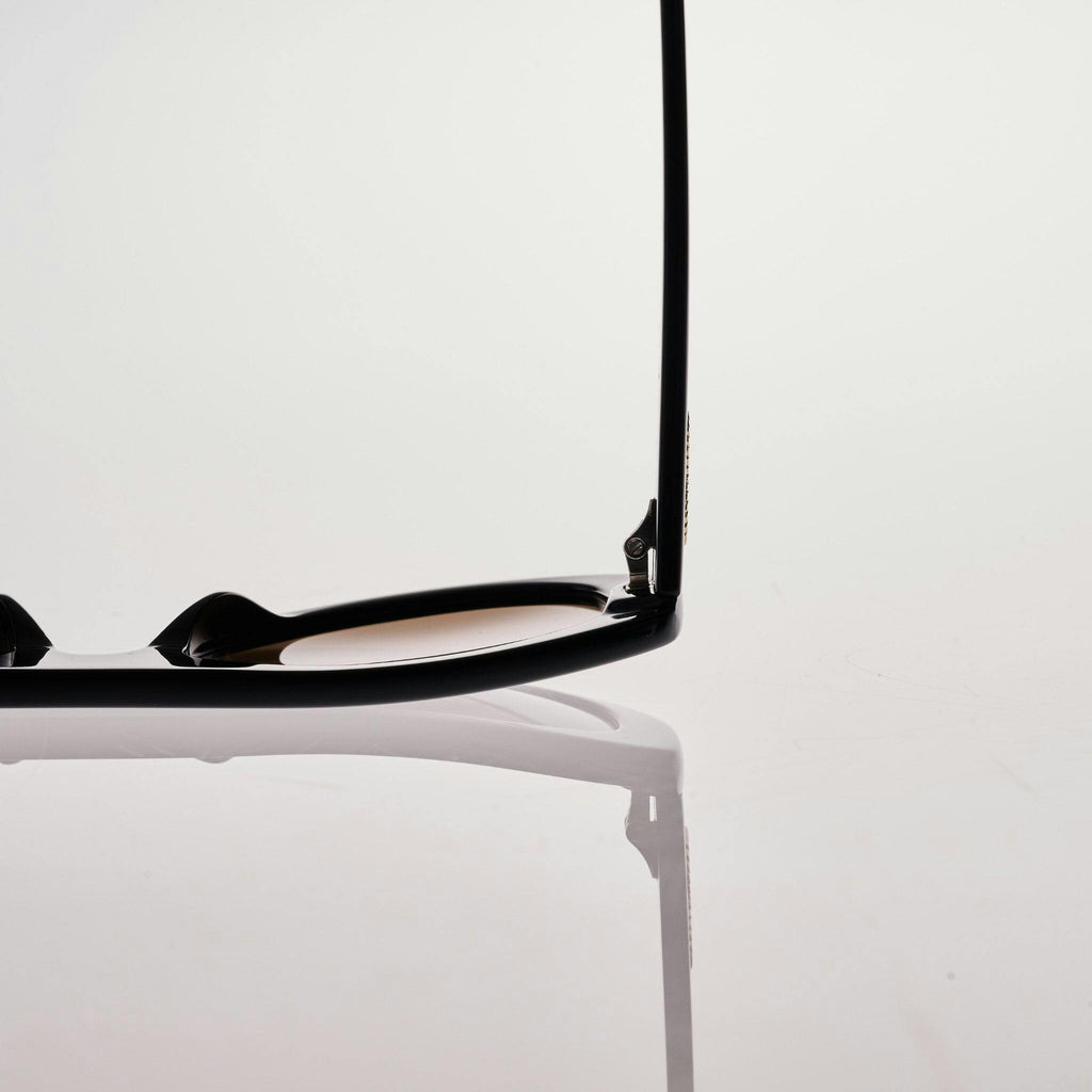 PHASE Gloss Black | Amber Bio Lens