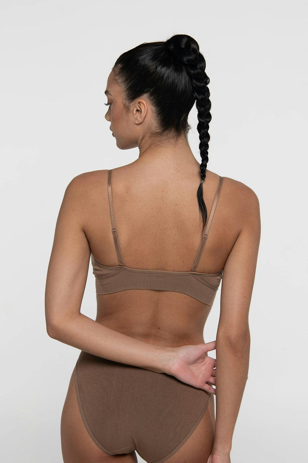 V CROP - BRONZE