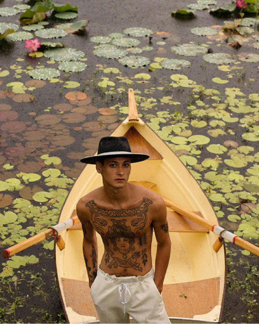 The TripTych Series Felt Hat - Triangle - Navy/White