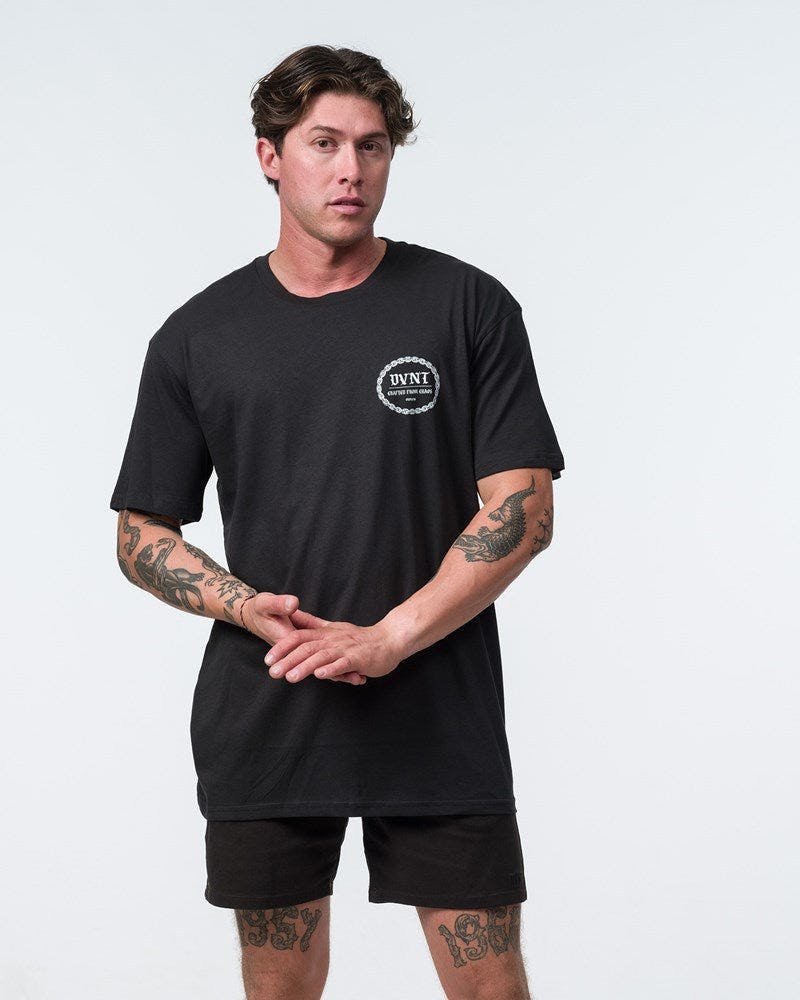 Saxon Chain Tee