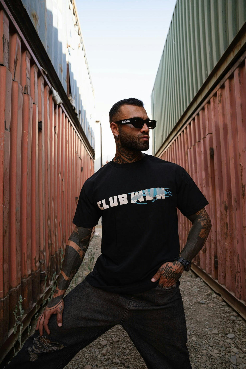 Clubman "STUDIO" Tee – Black/Blue