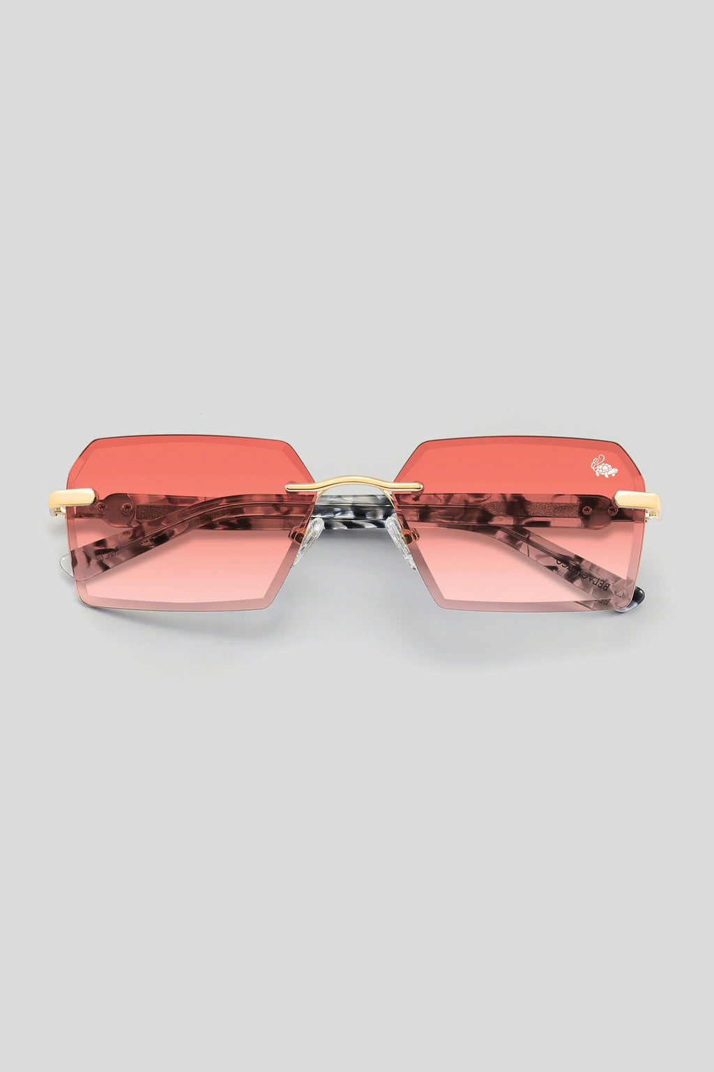 Kennedy White Marble Gold | Burnt Red