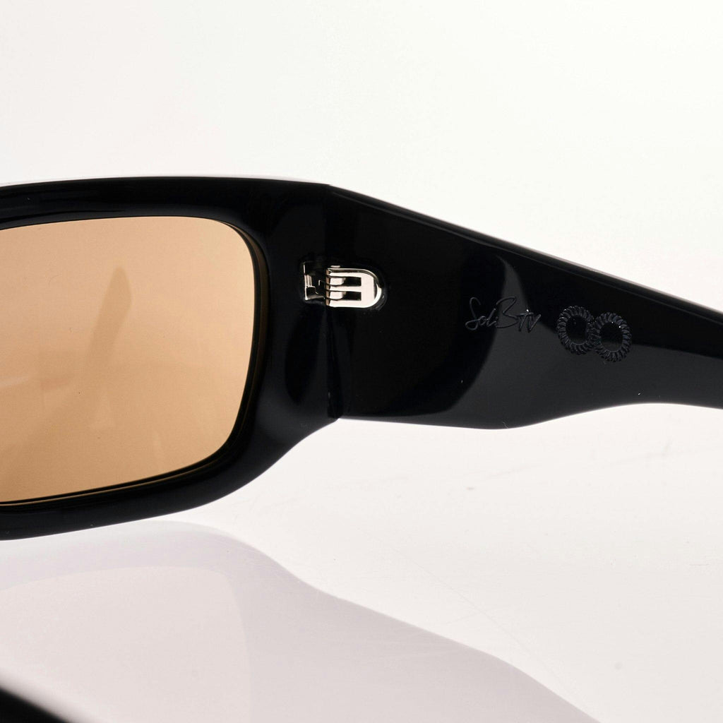 SoliTV Gloss Black | Amber Bio Lens