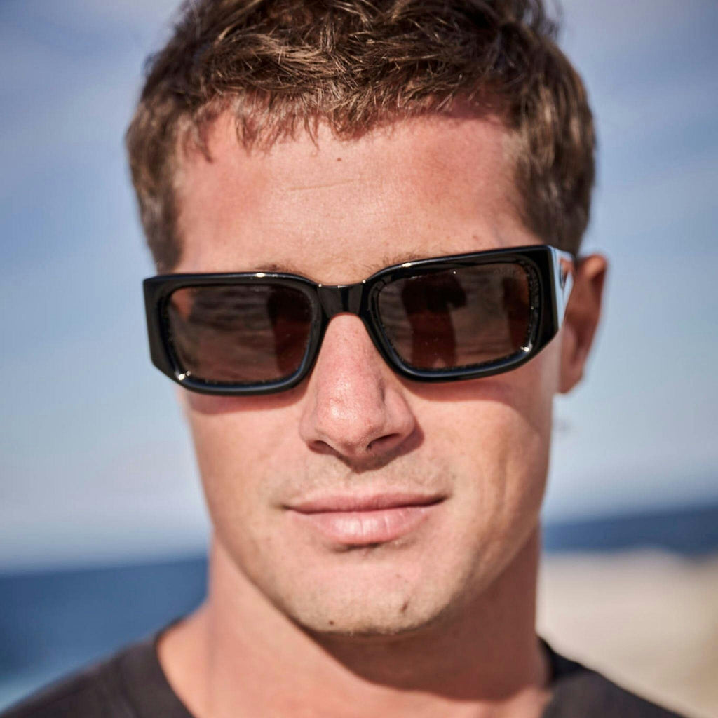 SoliTV Gloss Black | Amber Bio Lens